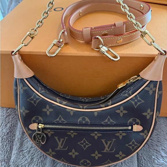 Louis Vuitton Loop Monogram Bag - Picture 3 of 12
